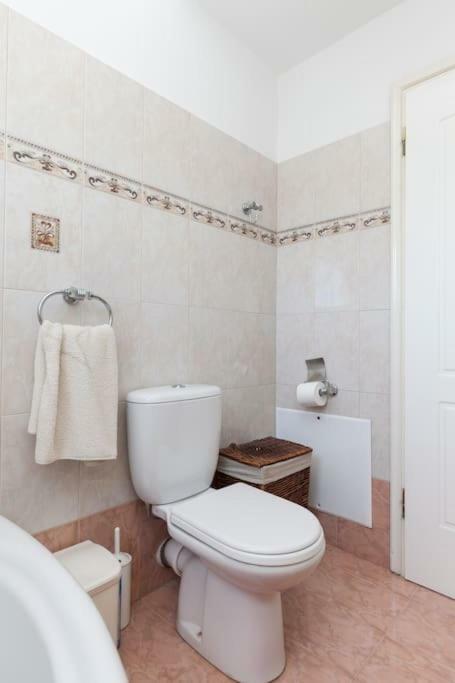 Country Rooms Near Athens - Airport Vravrona Buitenkant foto